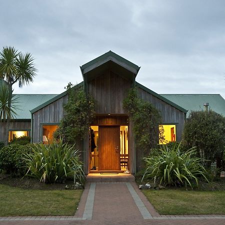Whakaipo Lodge Таупо Экстерьер фото